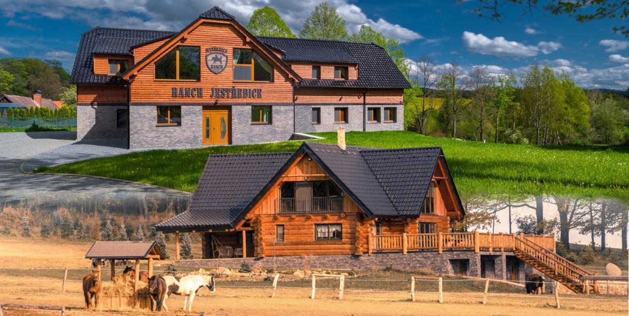 Hotel Ranch Jestrebice à Hermanicky Extérieur photo