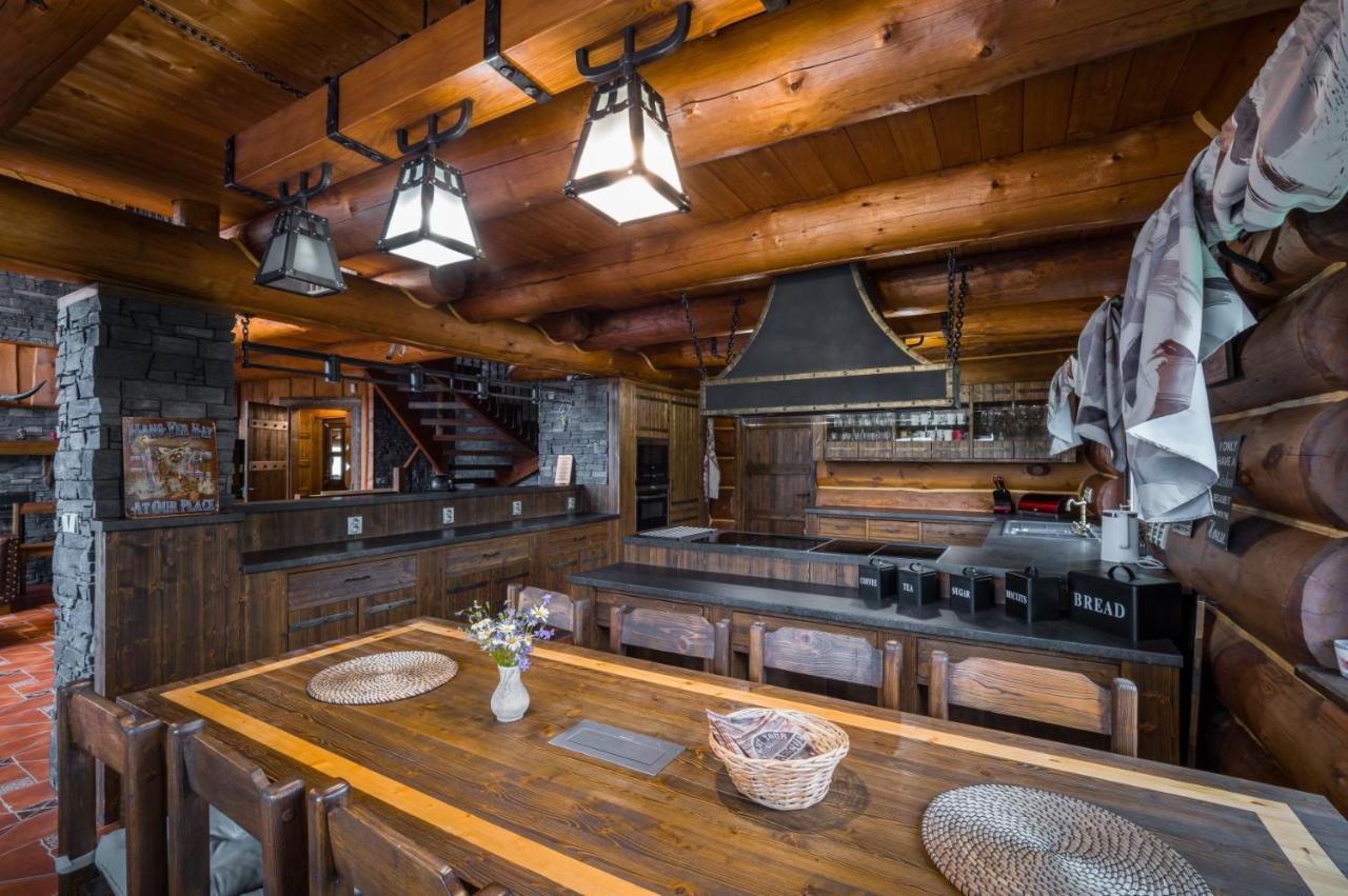 Hotel Ranch Jestrebice à Hermanicky Extérieur photo