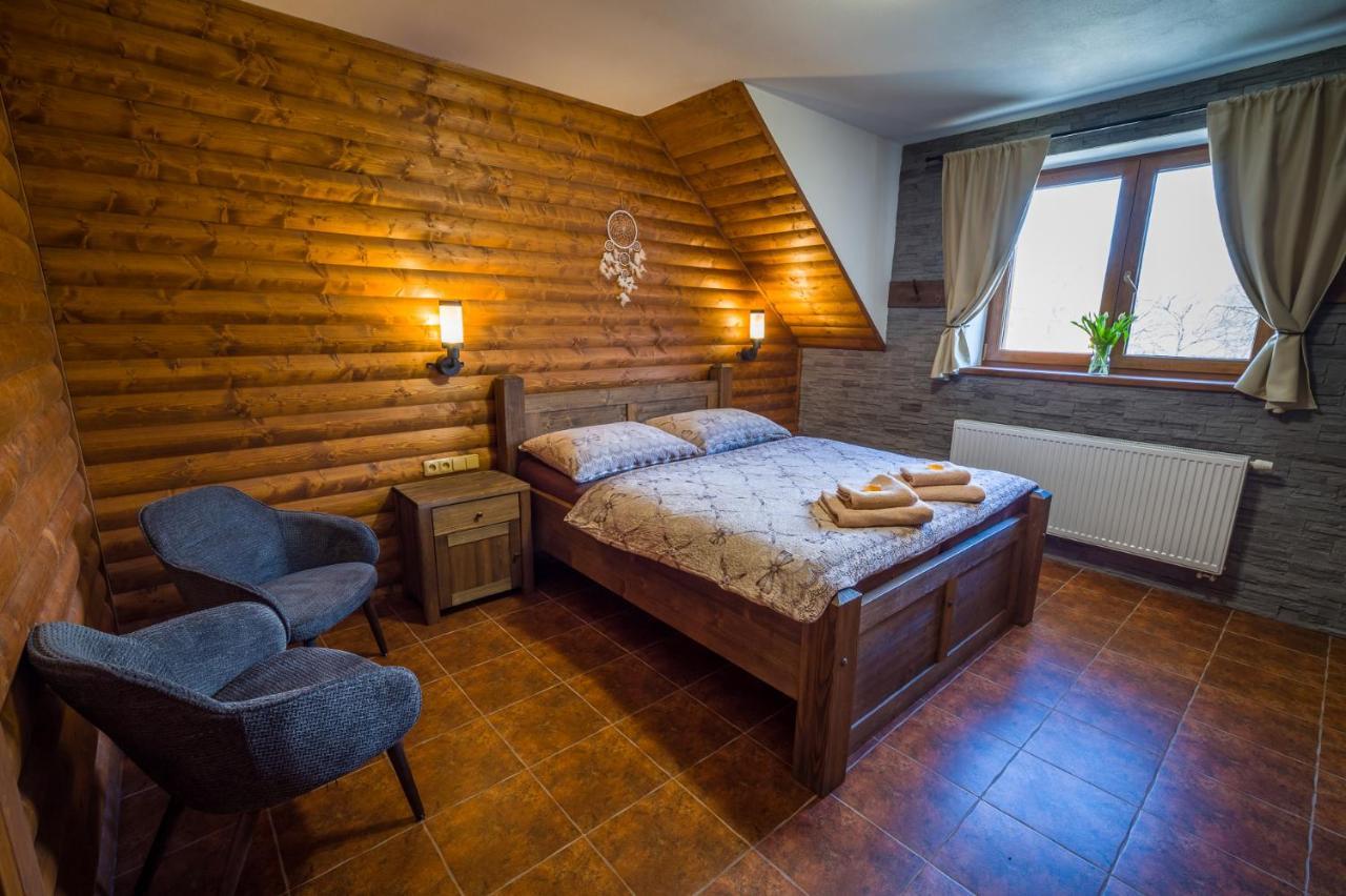 Hotel Ranch Jestrebice à Hermanicky Extérieur photo