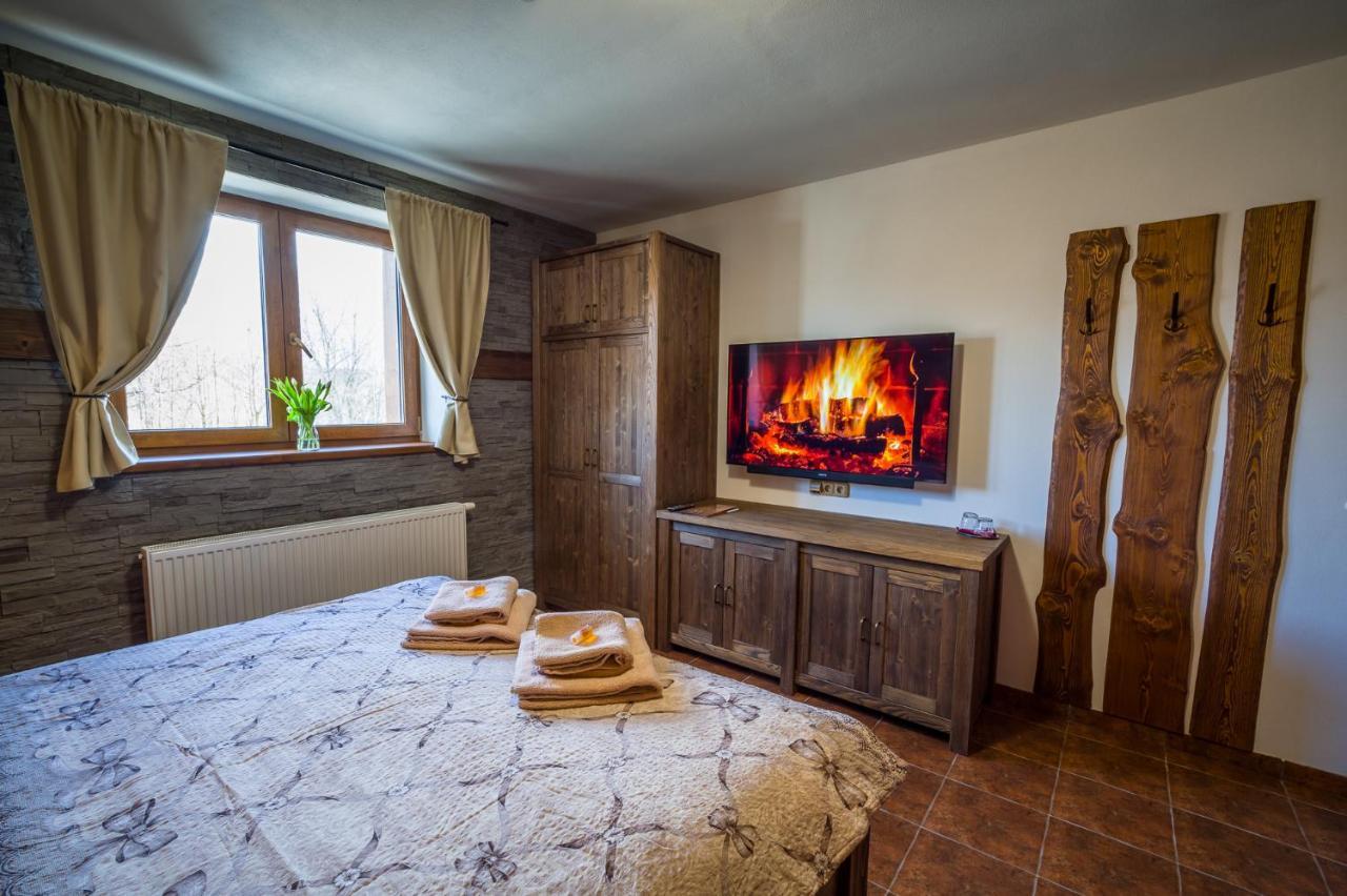 Hotel Ranch Jestrebice à Hermanicky Extérieur photo