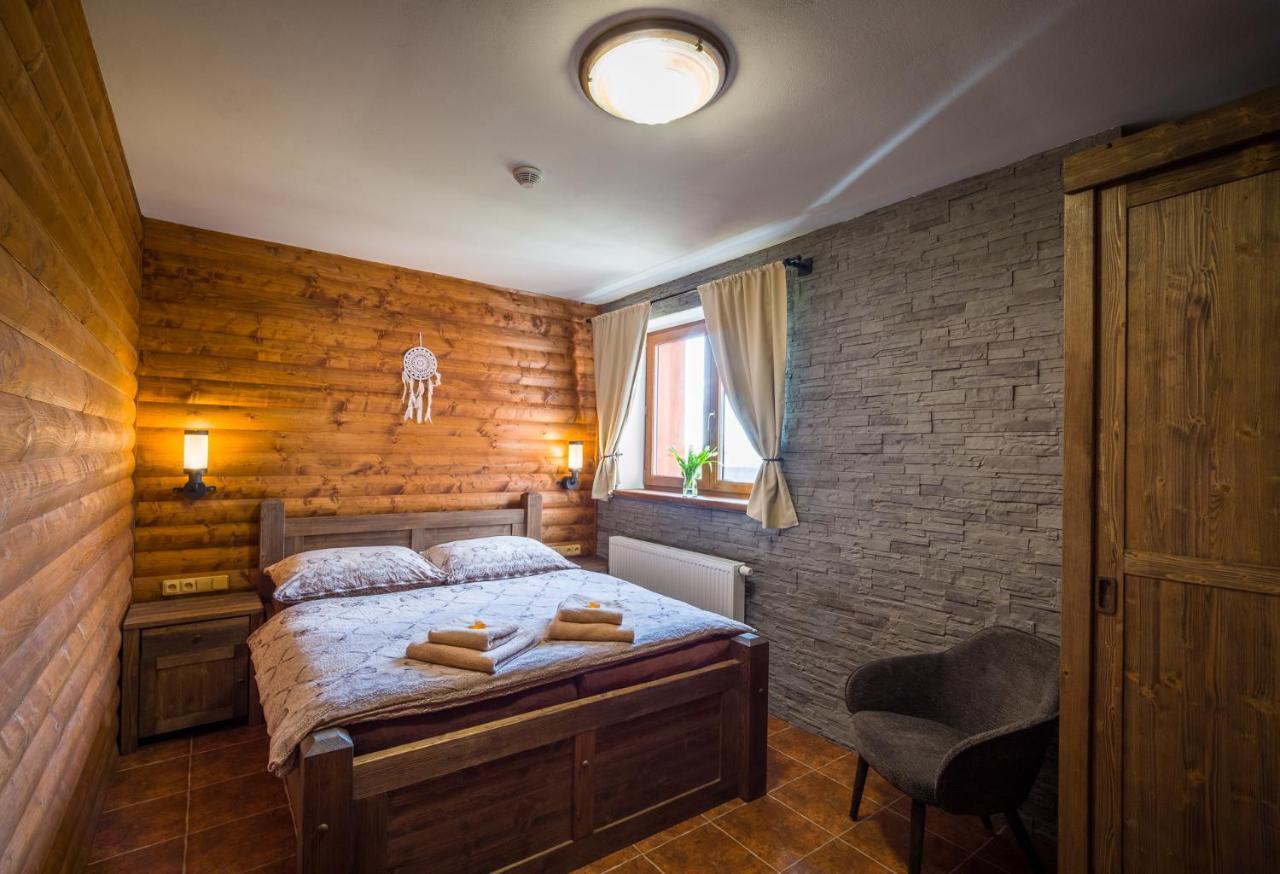 Hotel Ranch Jestrebice à Hermanicky Extérieur photo